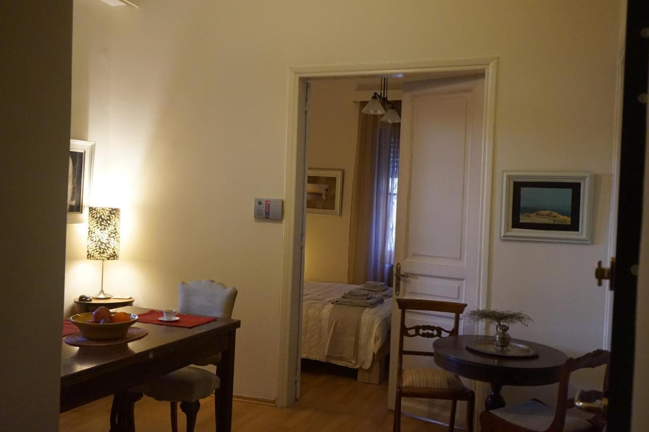 Independent Entrance Apt - 130M2 - Garden - Private Parking Appartamento Atene Esterno foto